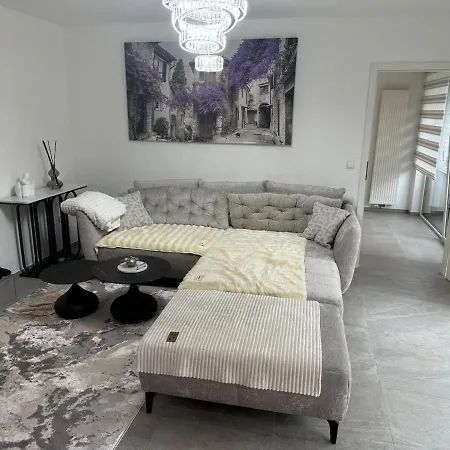 Modernes In *